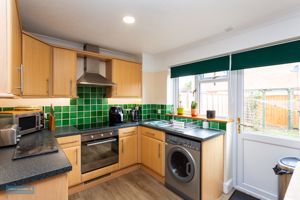 Kitchen- click for photo gallery